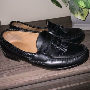 Allen Edmonds black tassel slip on leather loafer